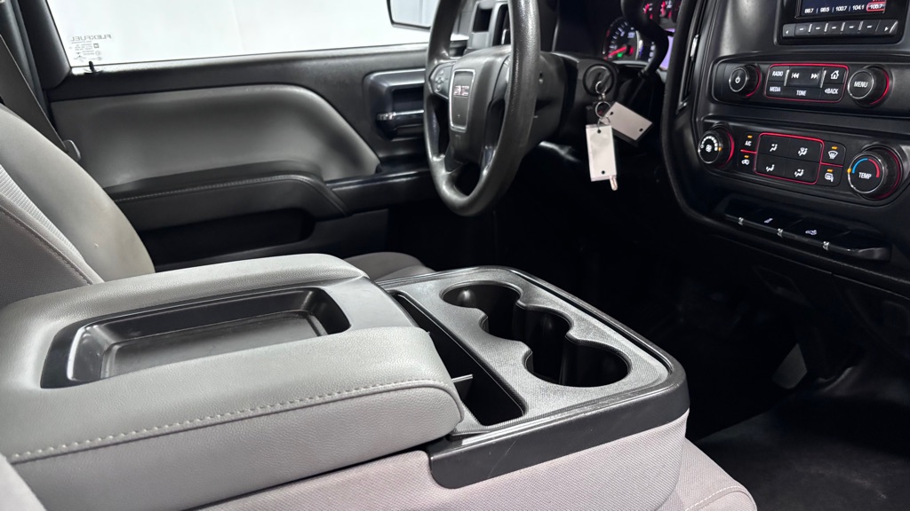 Photo 19 of this GMC SIERRA 1500