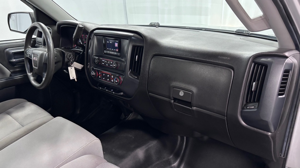 Photo 16 of this GMC SIERRA 1500