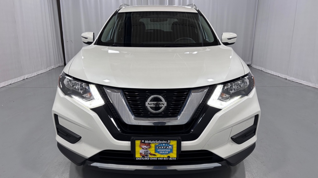 Photo 2 of this NISSAN ROGUE SV