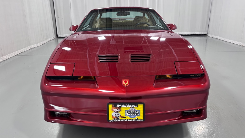 Photo 2 of this PONTIAC FIREBD TA GTA