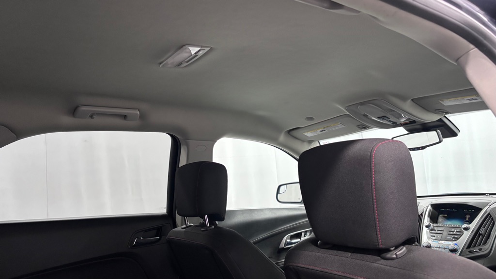 Photo 27 of this CHEVROLET EQUINOX LT
