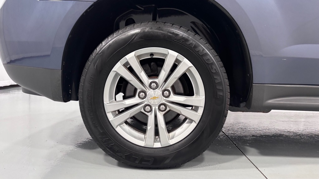 Photo 34 of this CHEVROLET EQUINOX LT