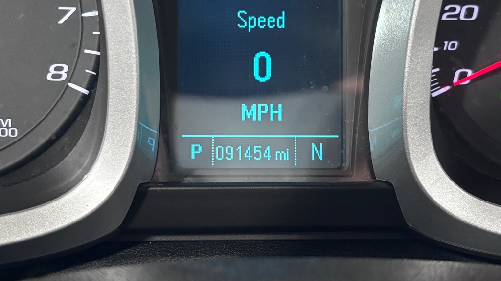 Photo 15 of this CHEVROLET EQUINOX LT