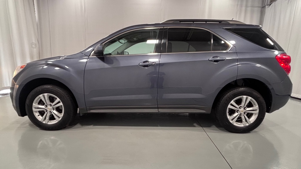 Photo 8 of this CHEVROLET EQUINOX LT