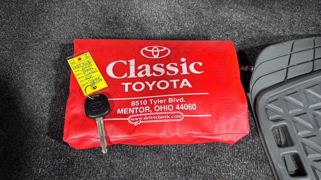 Photo 33 of this TOYOTA COROLLA L