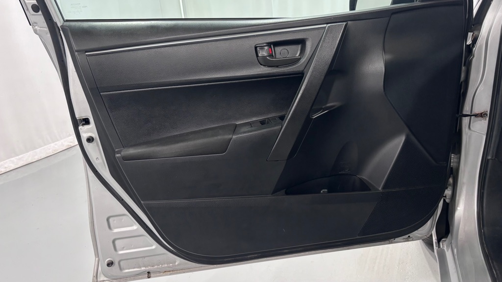 Photo 15 of this TOYOTA COROLLA L