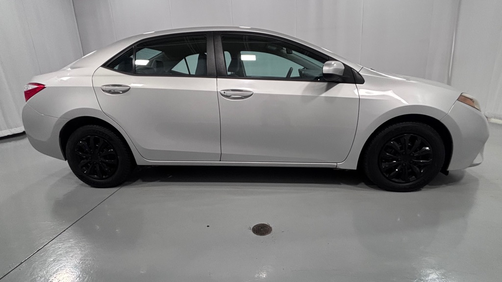 Photo 4 of this TOYOTA COROLLA L