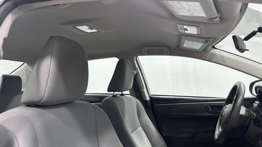 Photo 18 of this TOYOTA COROLLA L