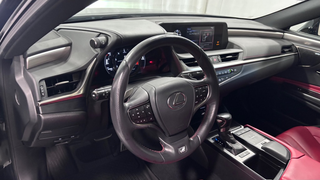 Photo 9 of this LEXUS ES 350 F SPORT