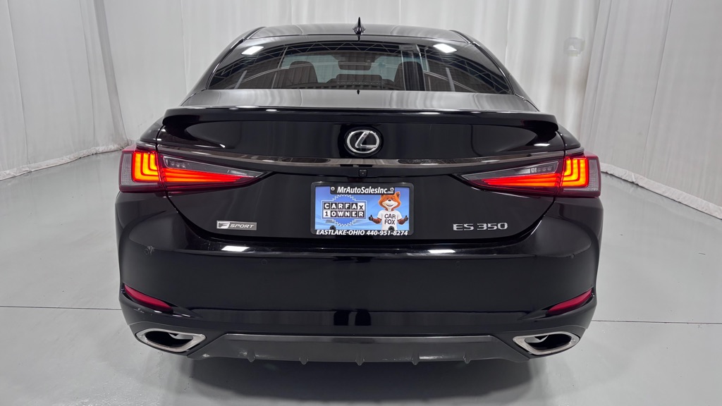 Photo 6 of this LEXUS ES 350 F SPORT