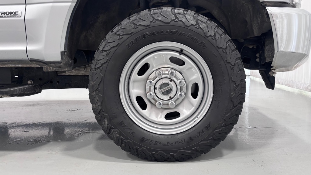 Photo 33 of this FORD F250 SUPER DUTY