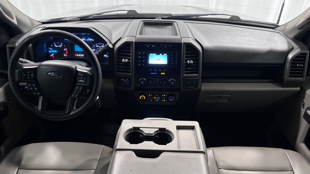 Photo 10 of this FORD F250 SUPER DUTY