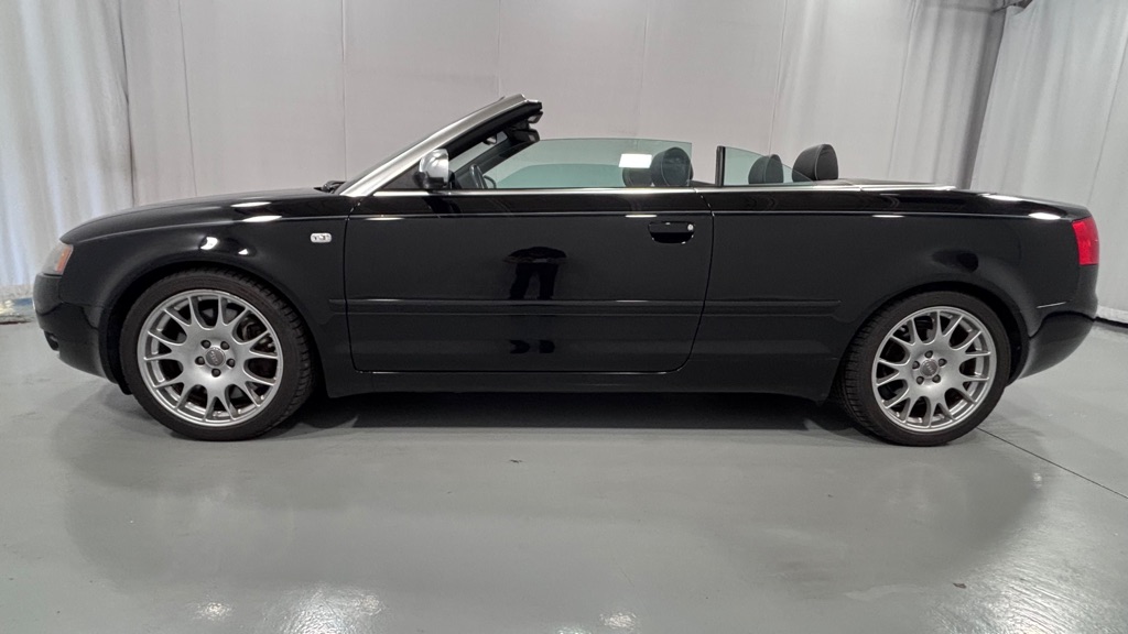 Photo 16 of this AUDI S4 QUATTRO CABR