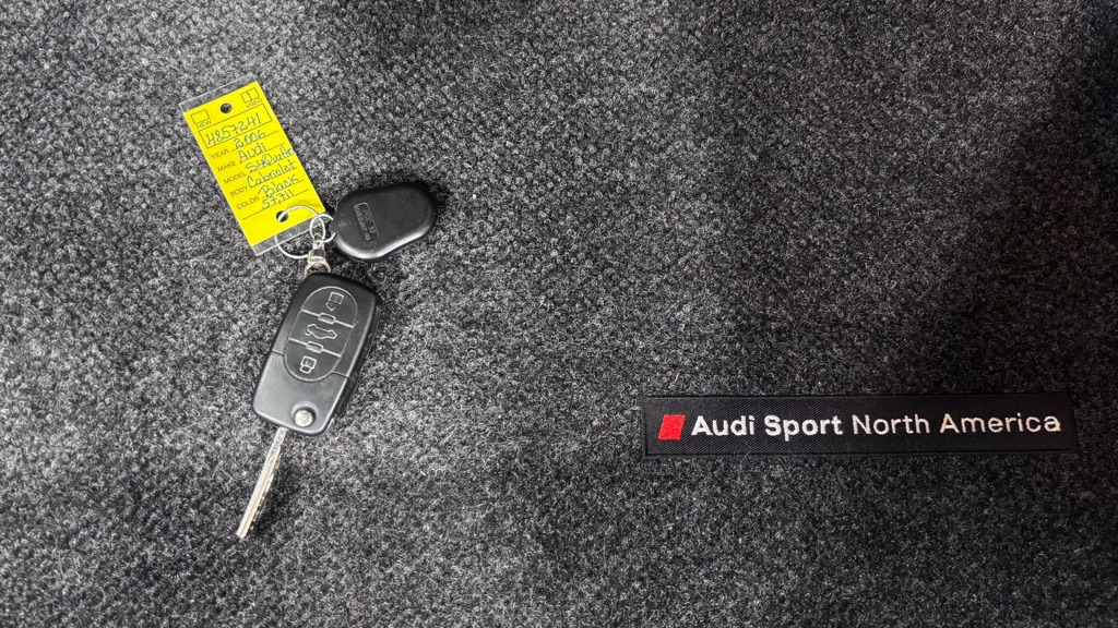 Photo 40 of this AUDI S4 QUATTRO CABR