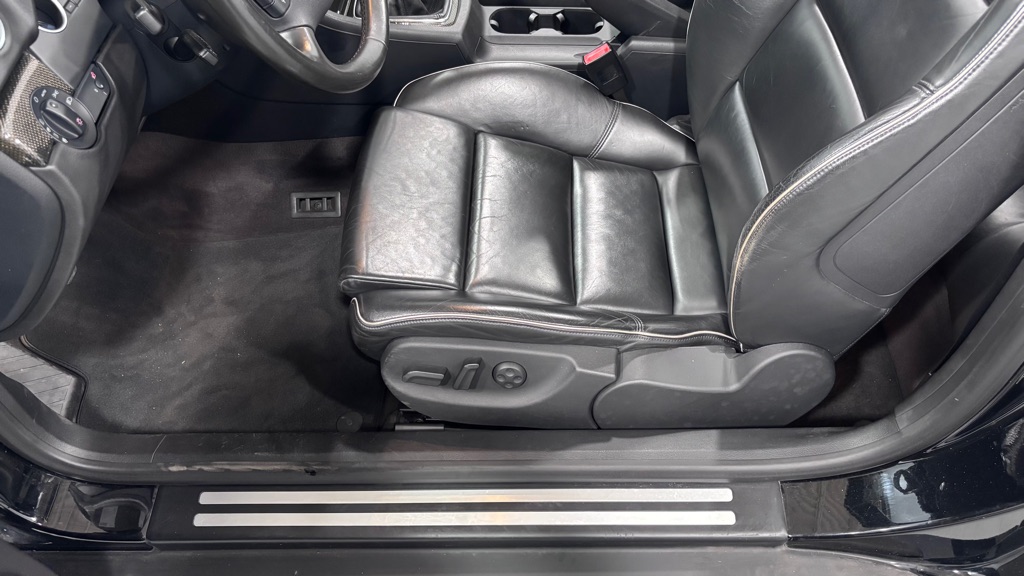 Photo 19 of this AUDI S4 QUATTRO CABR