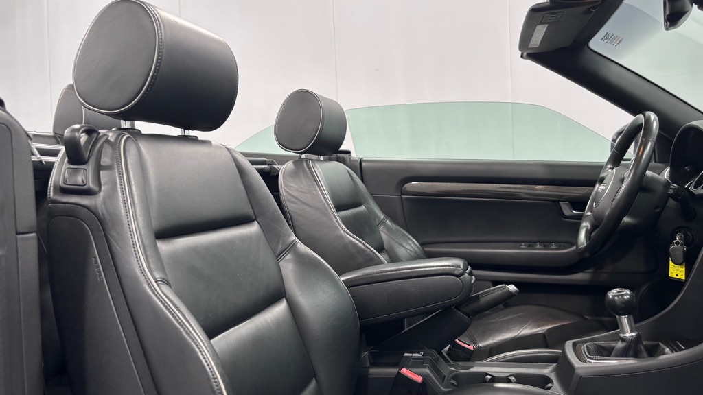 Photo 28 of this AUDI S4 QUATTRO CABR