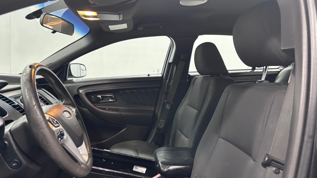 Photo 12 of this FORD TAURUS POLICE I