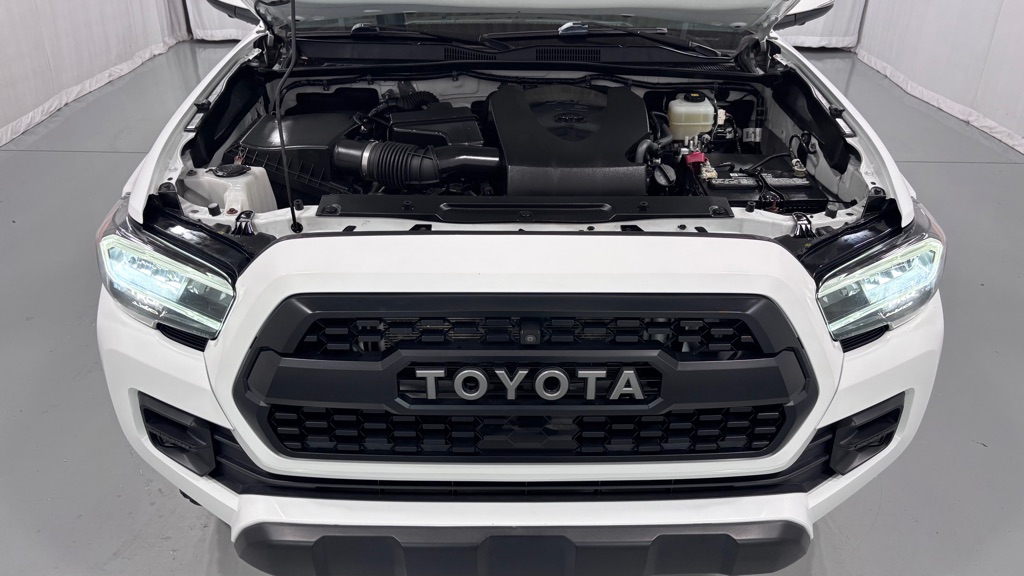 Photo 30 of this TOYOTA TACOMA TRD-PRO