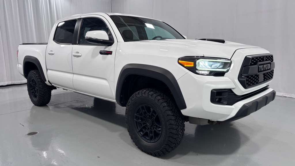 Photo 3 of this TOYOTA TACOMA TRD-PRO