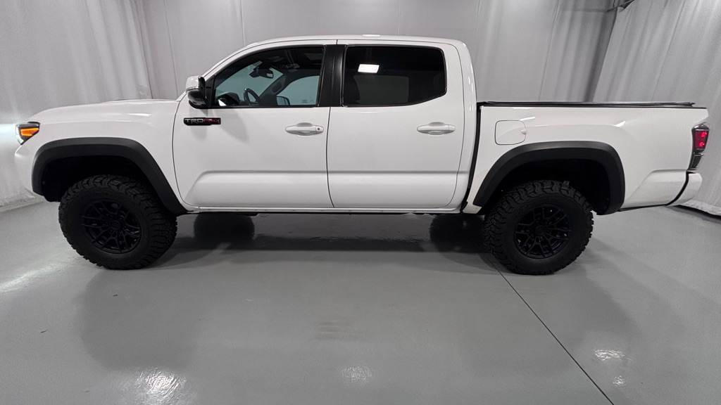 Photo 8 of this TOYOTA TACOMA TRD-PRO