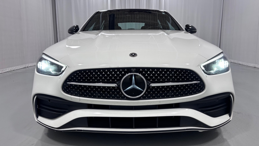 Photo 2 of this MERCEDES-BENZ C-CLASS C300 4M