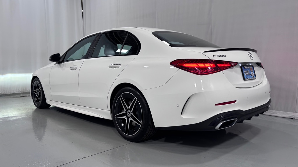 Photo 7 of this MERCEDES-BENZ C-CLASS C300 4M