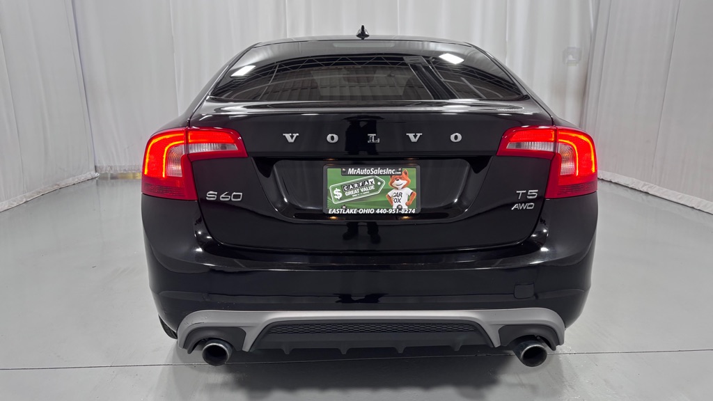Photo 6 of this VOLVO S60 DYNAMIC