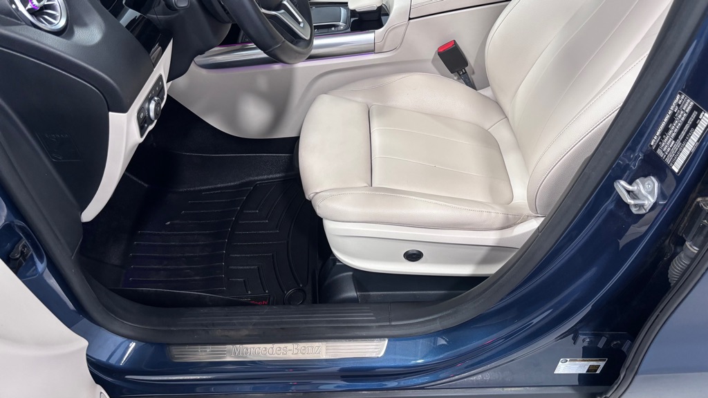 Photo 11 of this MERCEDES-BENZ GLA 250 4MATIC