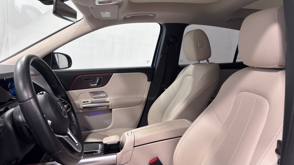 Photo 12 of this MERCEDES-BENZ GLA 250 4MATIC