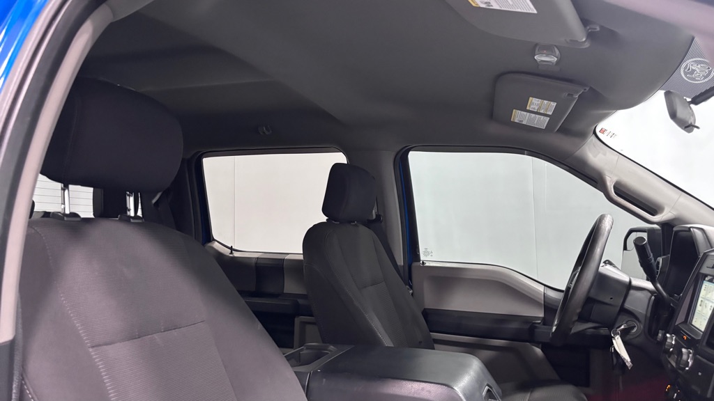 Photo 20 of this FORD F150 XL SUPERCW