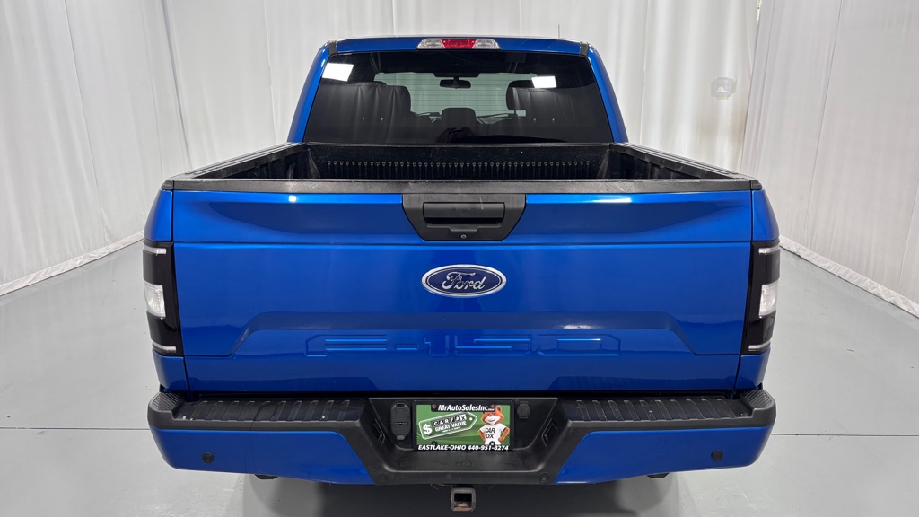 Photo 6 of this FORD F150 XL SUPERCW
