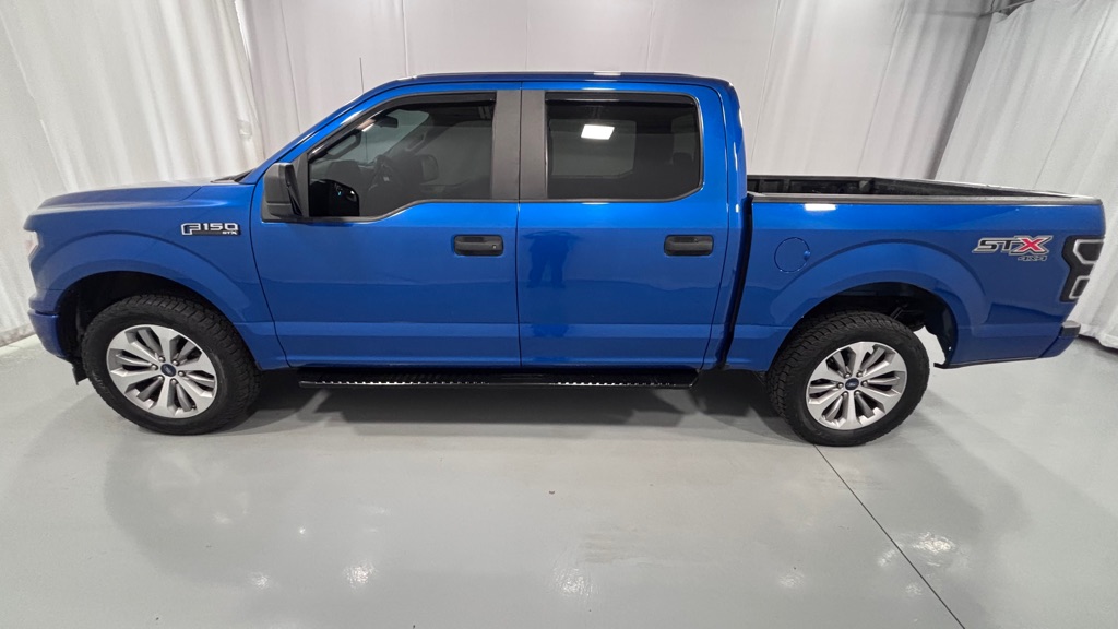 Photo 8 of this FORD F150 XL SUPERCW