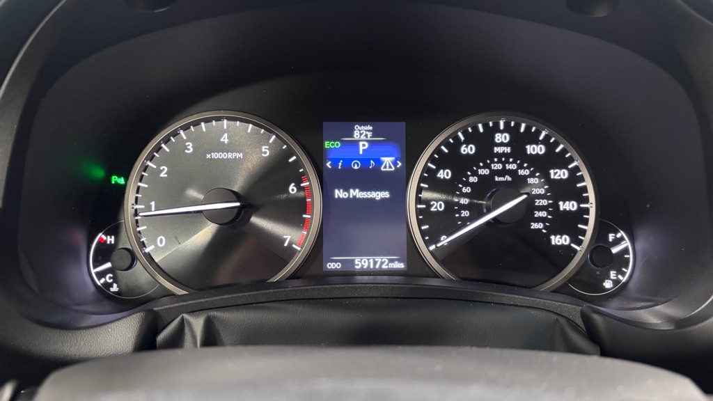 Photo 14 of this LEXUS NX 200T