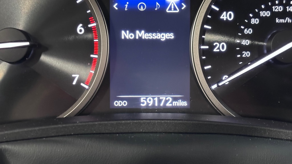 Photo 15 of this LEXUS NX 200T