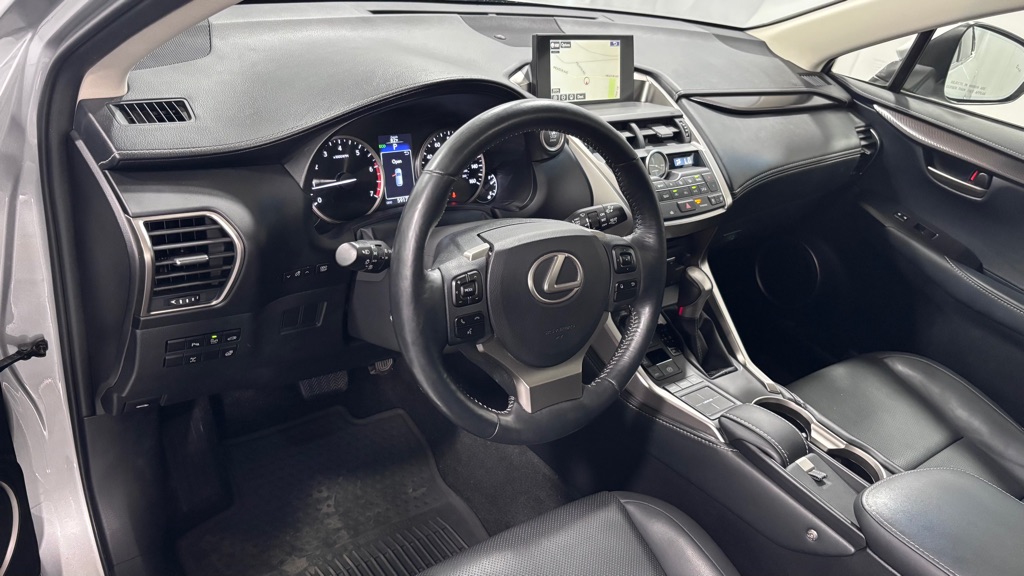 Photo 9 of this LEXUS NX 200T