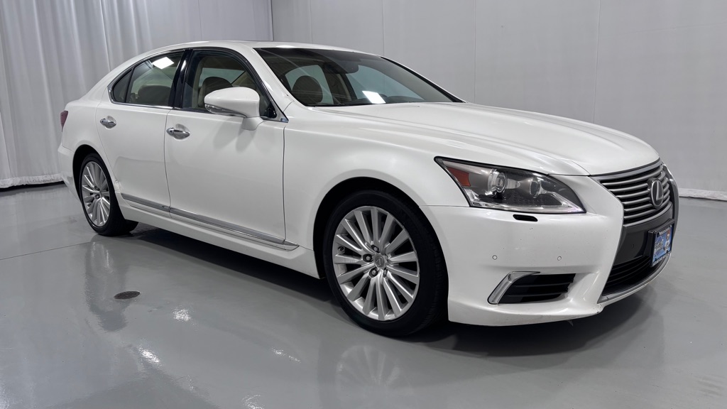 Photo 3 of this LEXUS LS 460