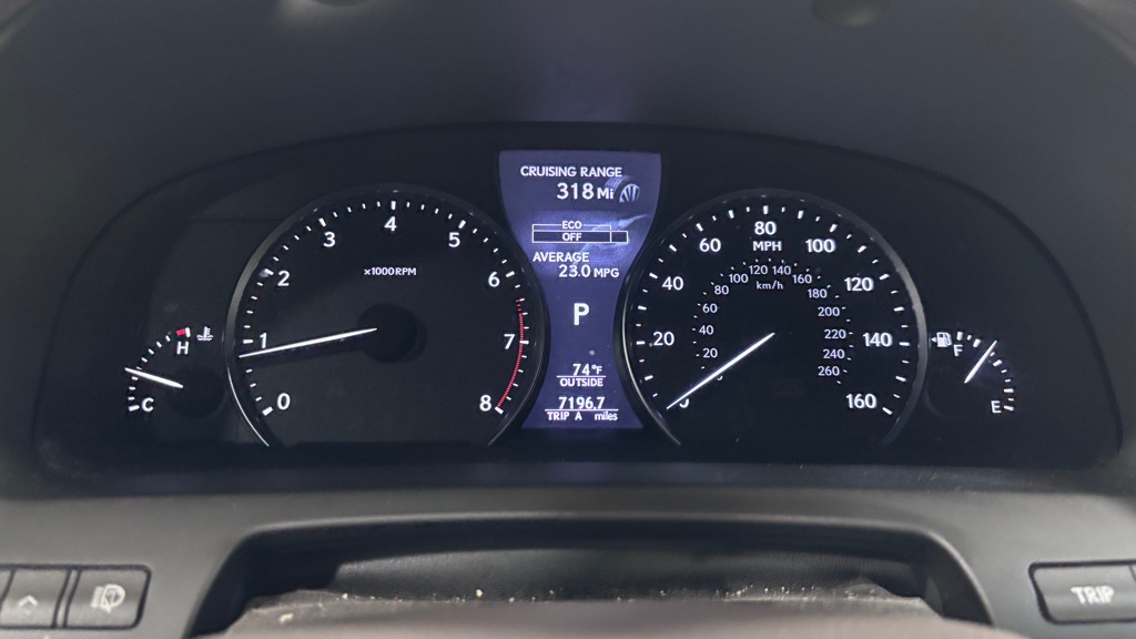 Photo 14 of this LEXUS LS 460