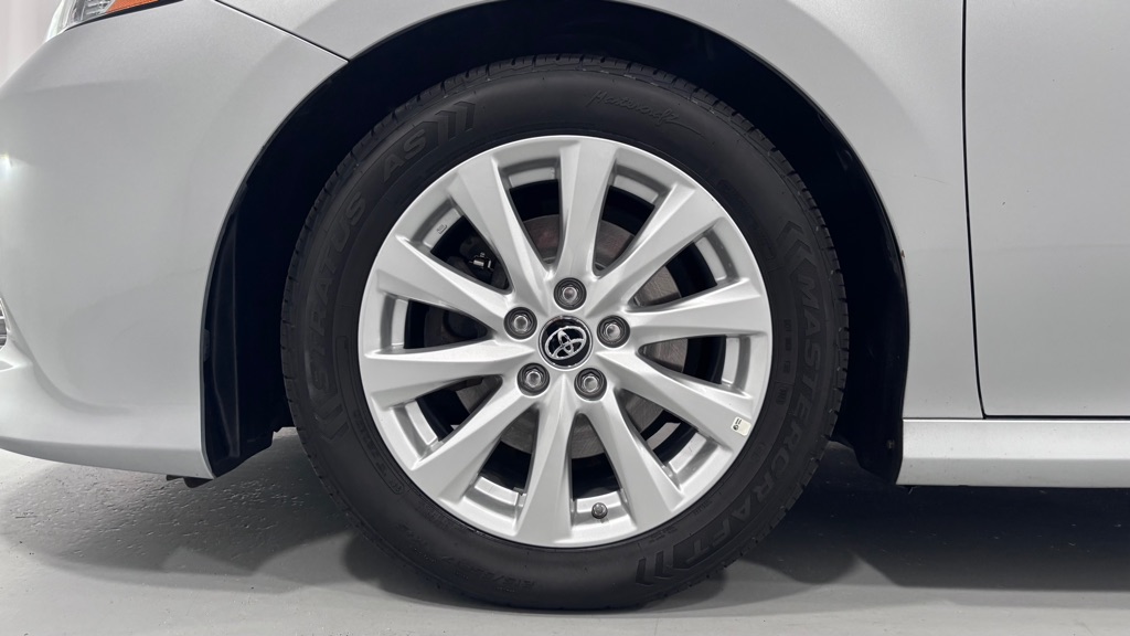 Photo 31 of this TOYOTA CAMRY LE