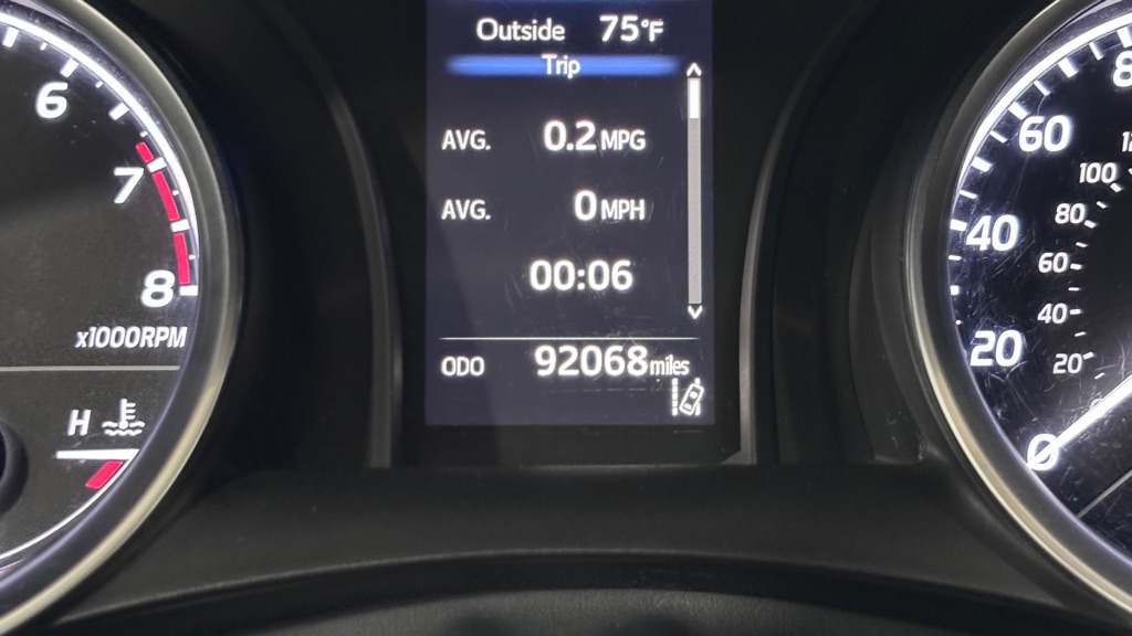 Photo 15 of this TOYOTA CAMRY LE