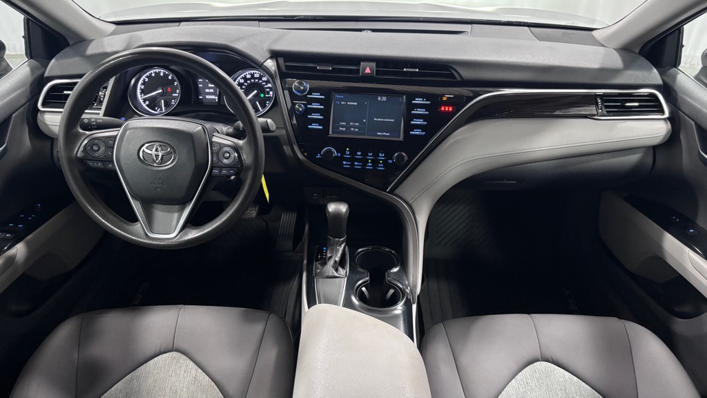 Photo 10 of this TOYOTA CAMRY LE