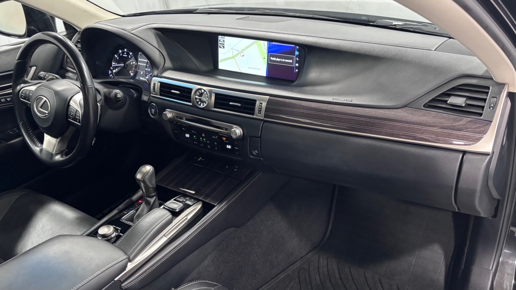 Photo 18 of this LEXUS GS 350 AWD