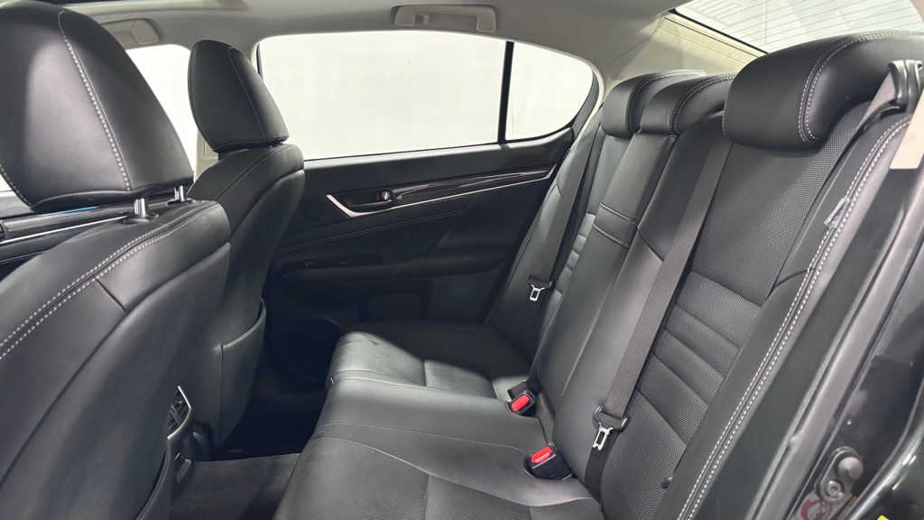 Photo 23 of this LEXUS GS 350 AWD
