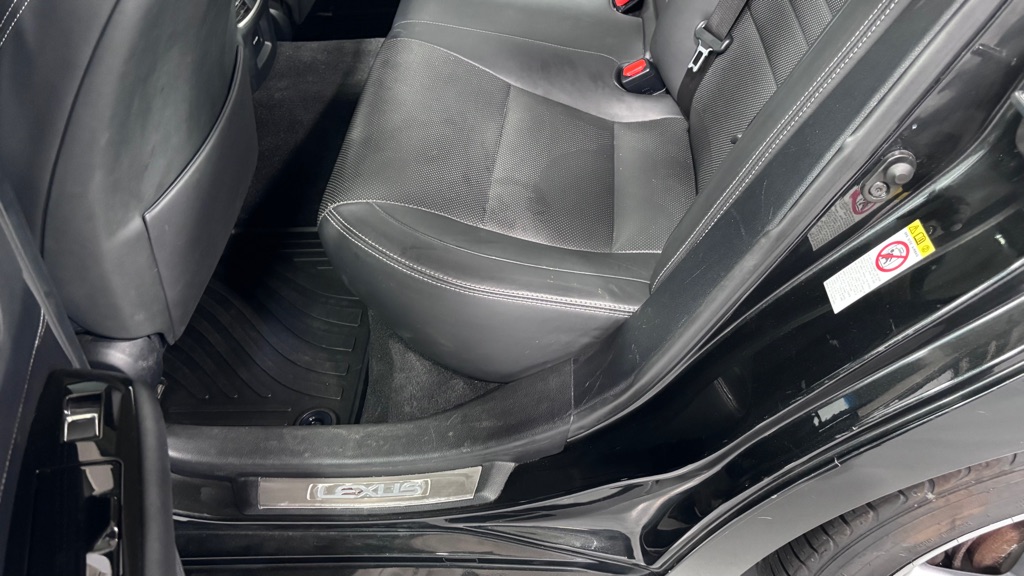 Photo 22 of this LEXUS GS 350 AWD