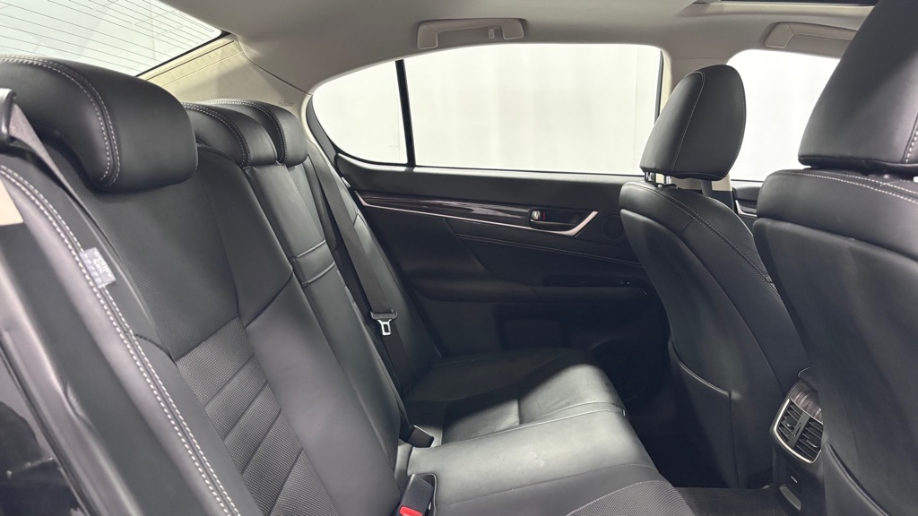 Photo 26 of this LEXUS GS 350 AWD