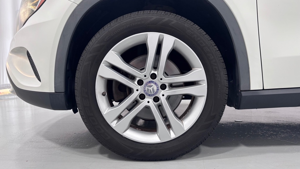 Photo 30 of this MERCEDES-BENZ GLA 250 4MATIC