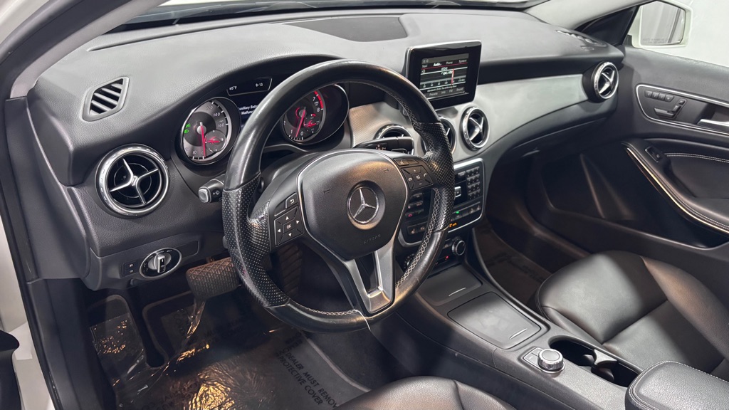 Photo 9 of this MERCEDES-BENZ GLA 250 4MATIC