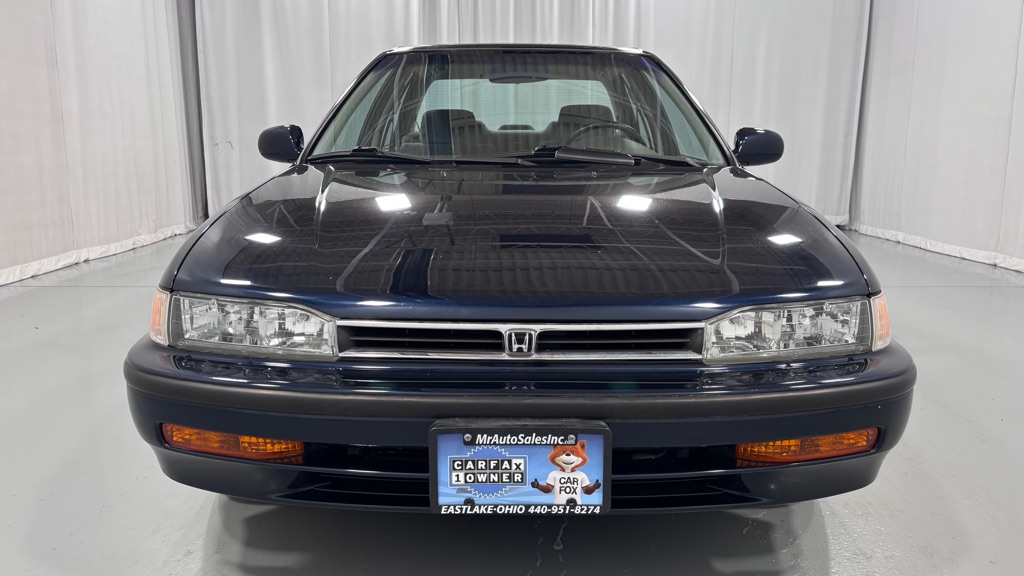 Photo 2 of this HONDA ACCORD LX