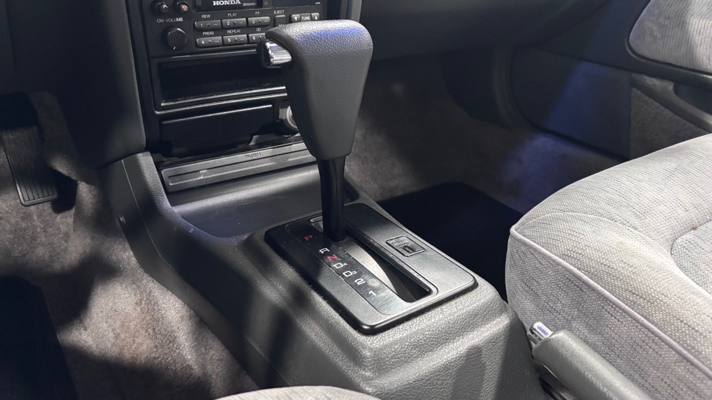 Photo 16 of this HONDA ACCORD LX