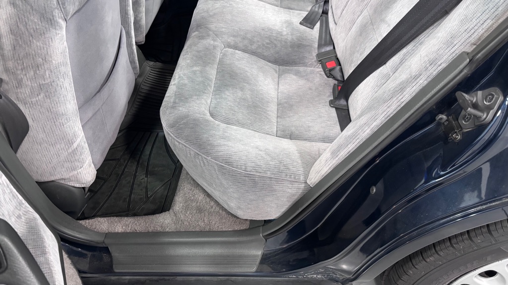 Photo 22 of this HONDA ACCORD LX