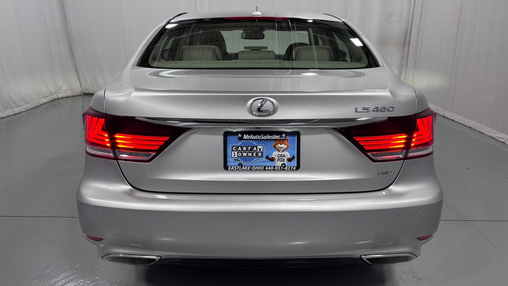 Photo 6 of this LEXUS LS 460 ULTR LUX